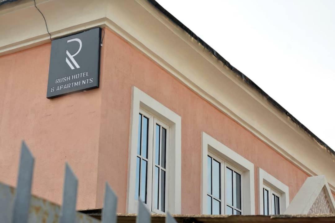 Rush Hotel & Apartments Lagos Exteriör bild